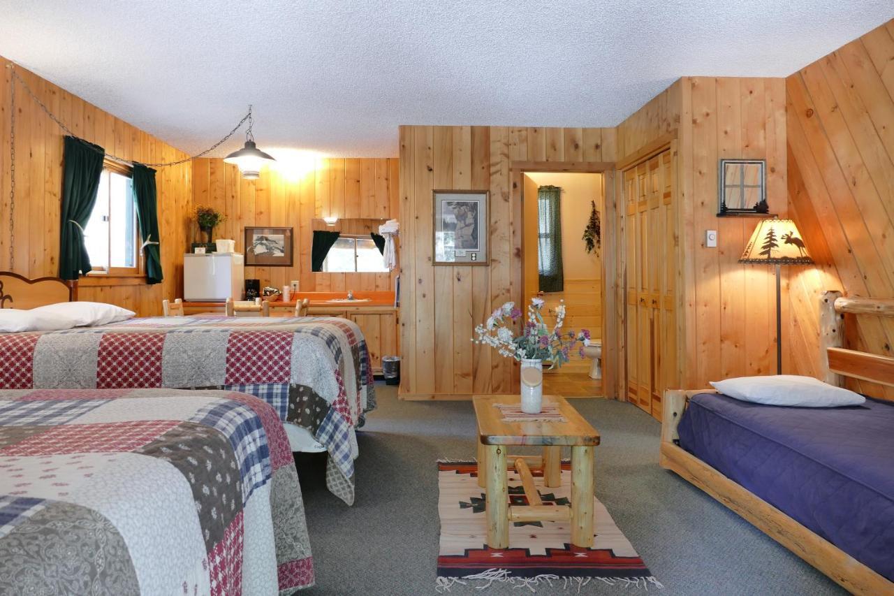 Bill Cody Ranch Hotel Exterior photo
