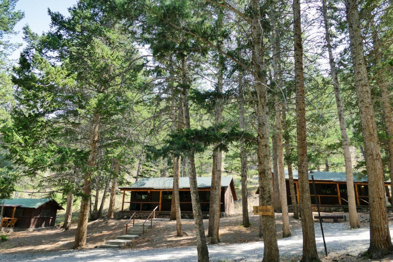 Bill Cody Ranch Hotel Exterior photo